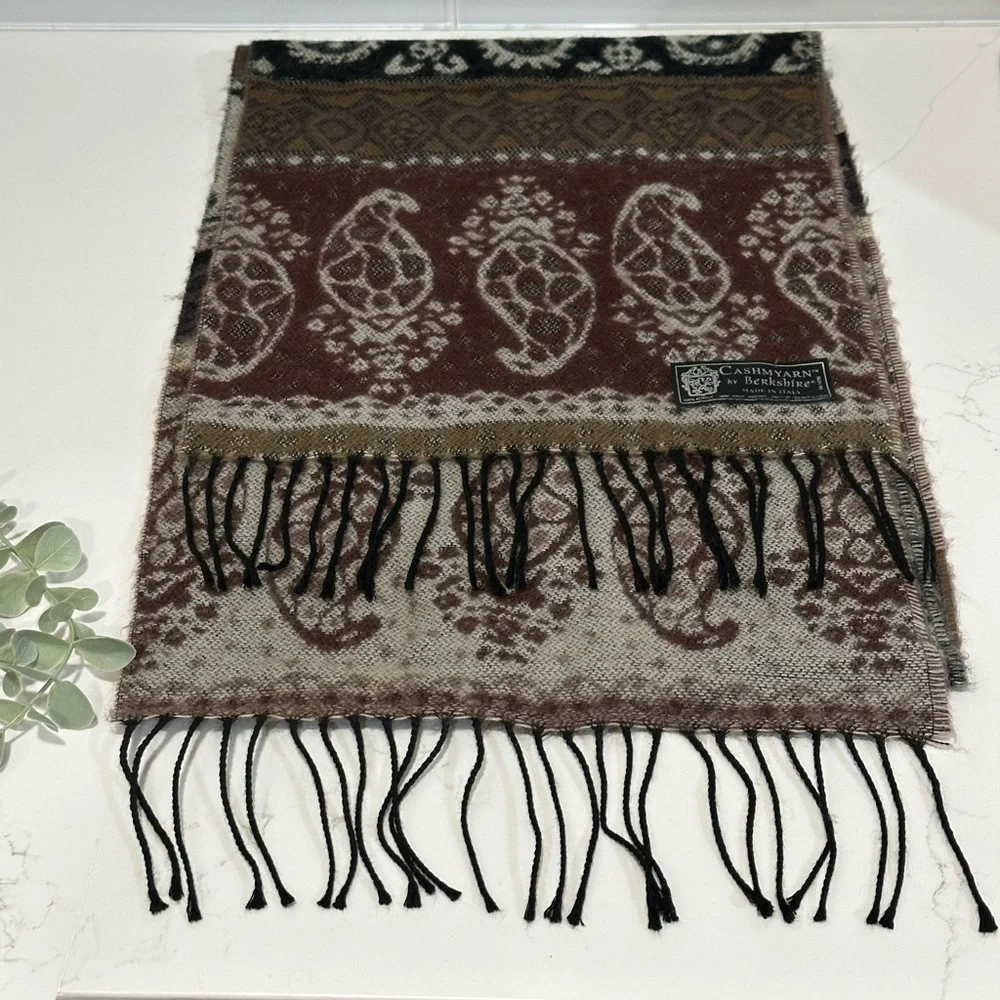 Berkshire elegant paisley